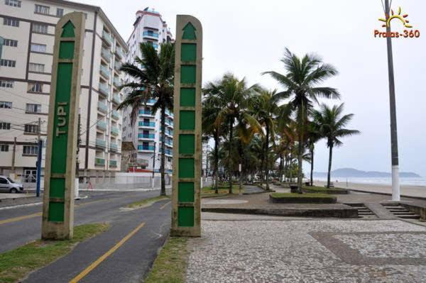 Apartamento A 100M Do Mar E 2 Minutos Da Praia Vila Tupi Na Praia Grande Appartement Praia Grande  Buitenkant foto
